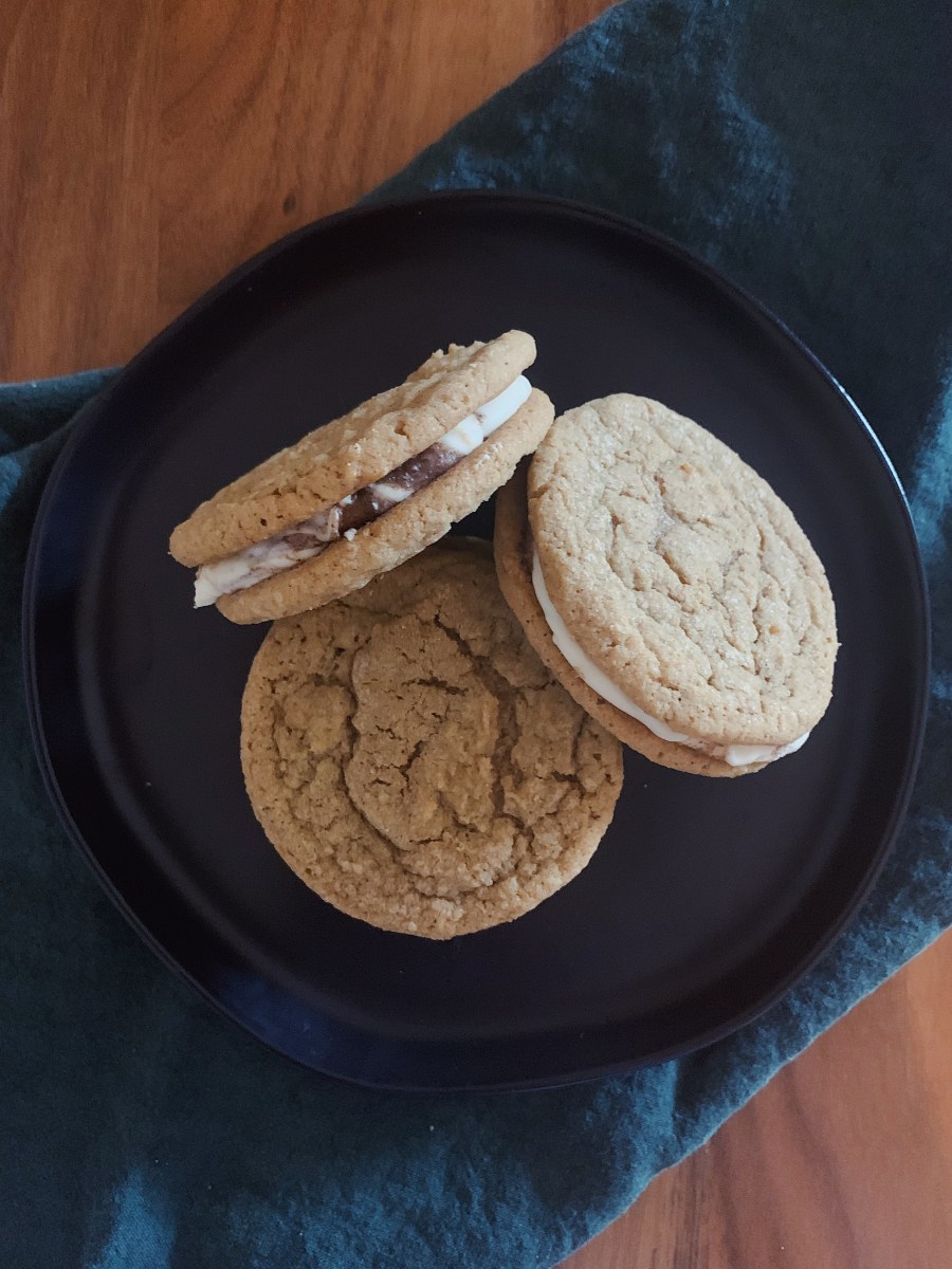 Cinnamon Sandwich Cookies with Cream Cheese&nbsp;Frosting